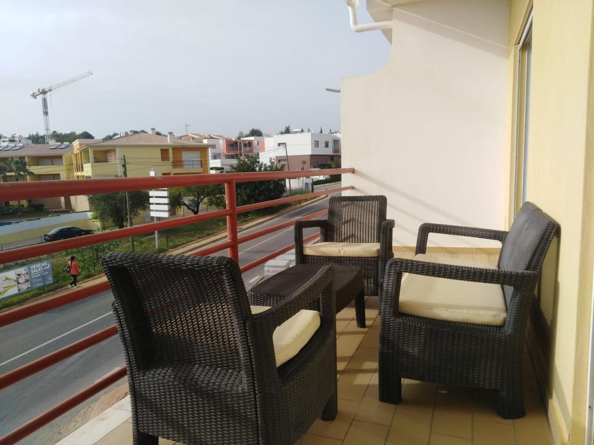 אלבופיירה Salgados Sea View Apartment מראה חיצוני תמונה